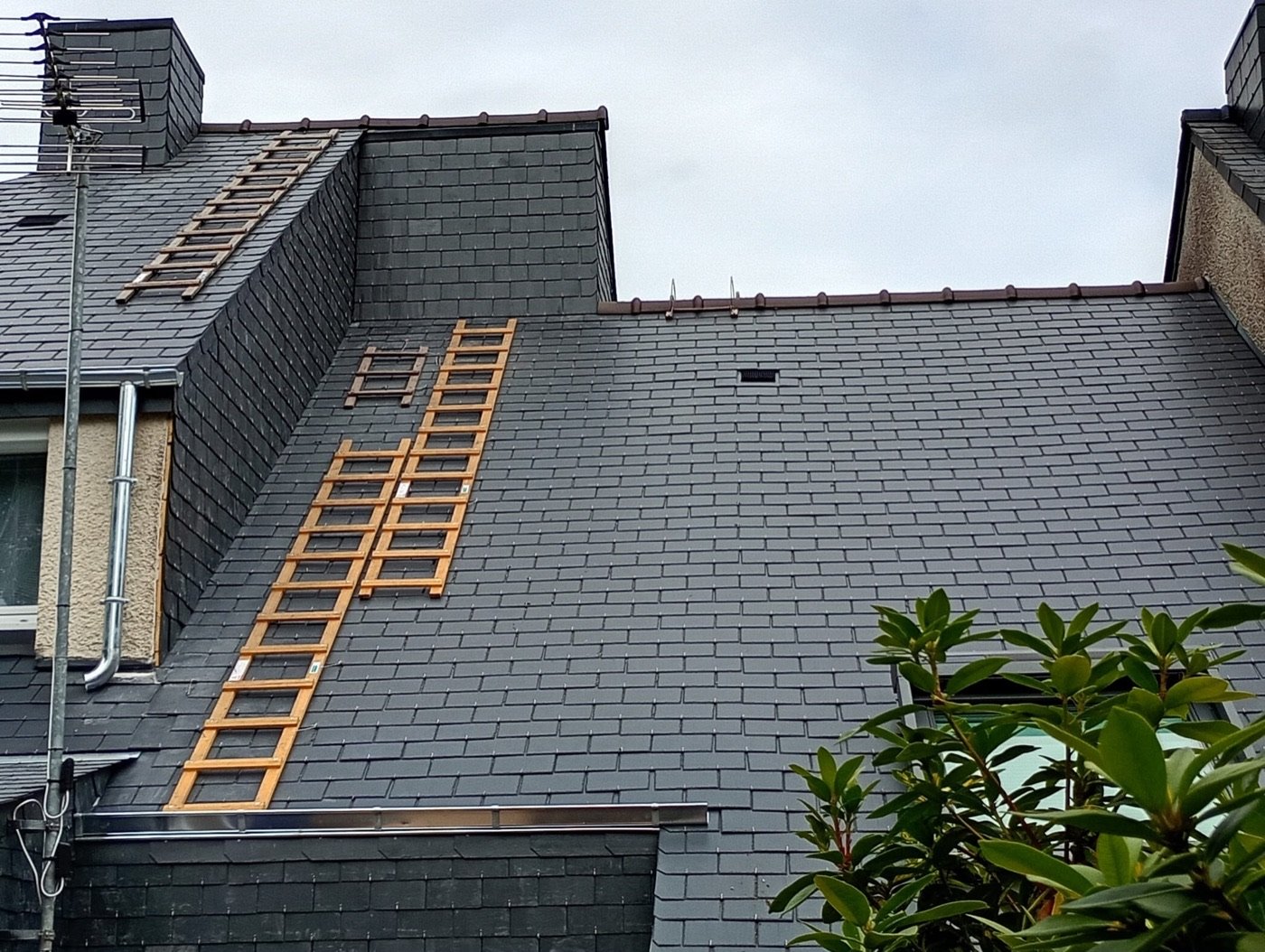 Couverture en ardoise entièrement refaite à Quimper